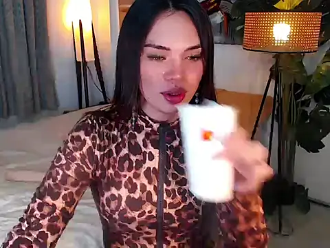 Snapshot of Tssassy chatting on 04/25/26, 05:43 Tssassy online show from 04/25/26, 05:43