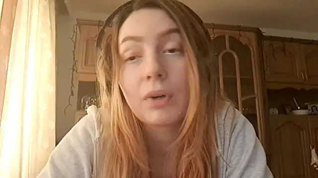 LubaGiovanni online show from 04/24/26, 08:39