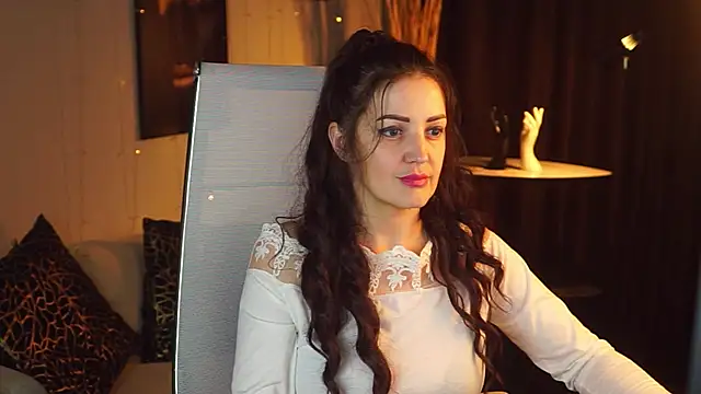 Snapshot of AureliaVane chatting on 05/28/26, 03:31 AureliaVane online show from 05/28/26, 03:31