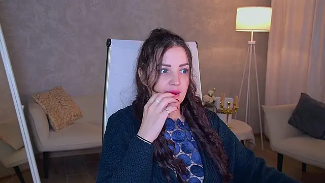 Snapshot of AureliaVane chatting on 06/17/26, 04:08 AureliaVane online show from 06/17/26, 04:08