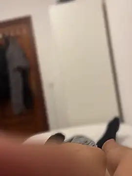 andresgh10 online show from 04/20/26, 06:20