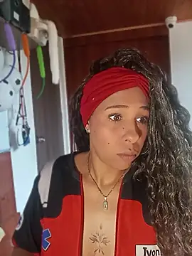 Snapshot of Ivon_C chatting on 07/03/26, 11:27 Ivon C online show from 07/03/26, 11:27
