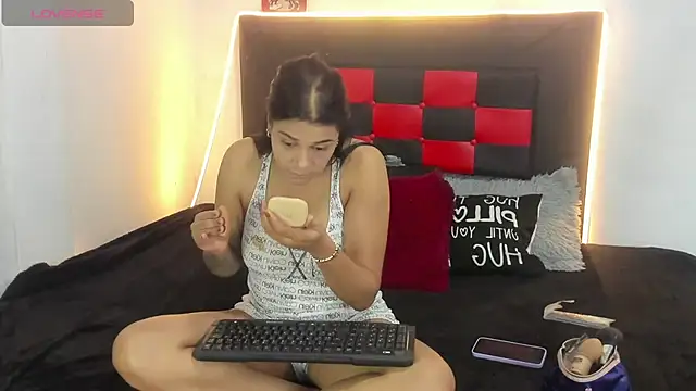 camila valenciia  online show from 07/21/26, 03:20