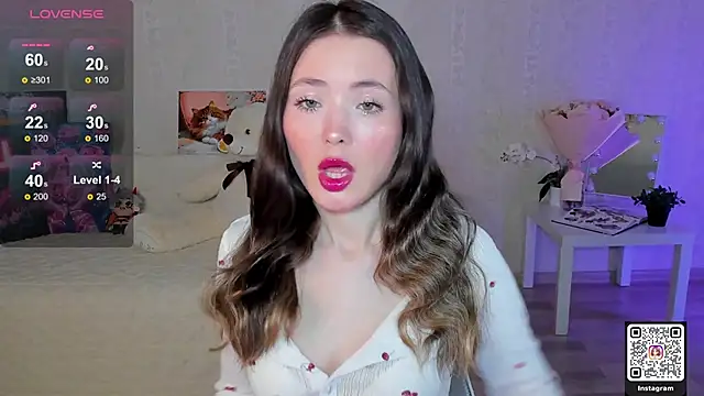 LinnLove online show from 06/03/26, 07:00