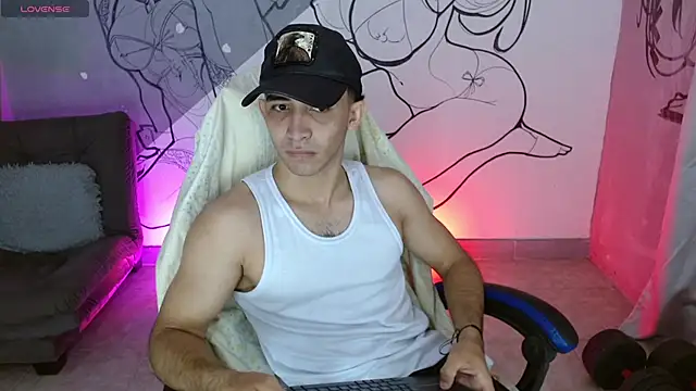Snapshot of caius_bigcock1 chatting on 05/27/26, 12:35 caius bigcock1 online show from 05/27/26, 12:35
