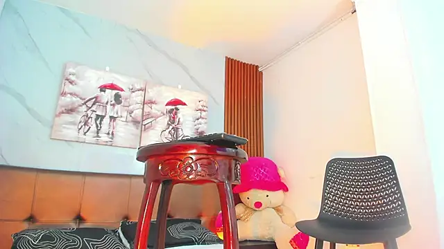 Violet Hots online show from 05/03/26, 05:46