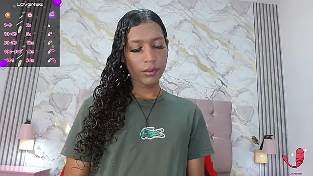 Mia Hiills online show from 05/29/26, 12:36