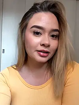 Snapshot of Sofia_pamela_ chatting on 04/25/26, 07:11 Sofia pamela online show from 04/25/26, 07:11