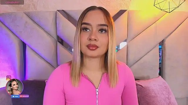 Snapshot of Sofia_pamela_ chatting on 05/11/26, 07:11 Sofia pamela online show from 05/11/26, 07:11