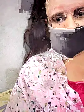 Snapshot of Cutie_Neetu chatting on 04/28/26, 07:24 Cutie Neetu online show from 04/28/26, 07:24
