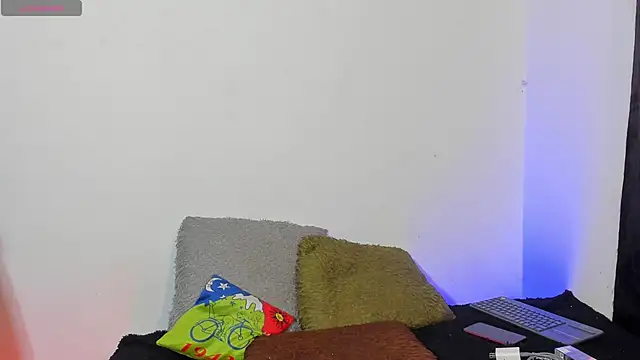 Snapshot of _IanLark chatting on 05/20/26, 11:33 IanLark online show from 05/20/26, 11:33