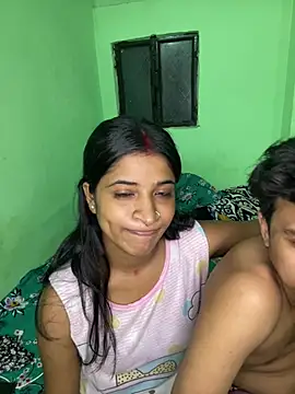 hot-couple-0 online show from 06/23/26, 06:06