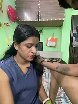 hot-couple-0 online show from 07/22/26, 07:49