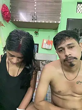 hot-couple-0 online show from 07/24/26, 08:34