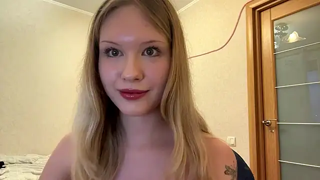 HoneyBlink online show from 05/06/26, 02:11