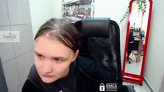  donnaSia  online show from 06/09/26, 08:15
