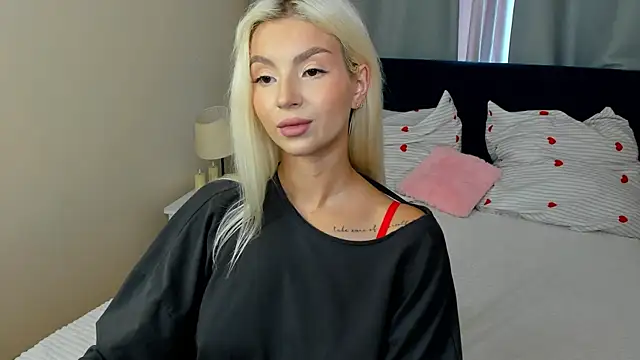 Snapshot of BellaMurre chatting on 08/07/26, 07:43 BellaMurre online show from 08/07/26, 07:43