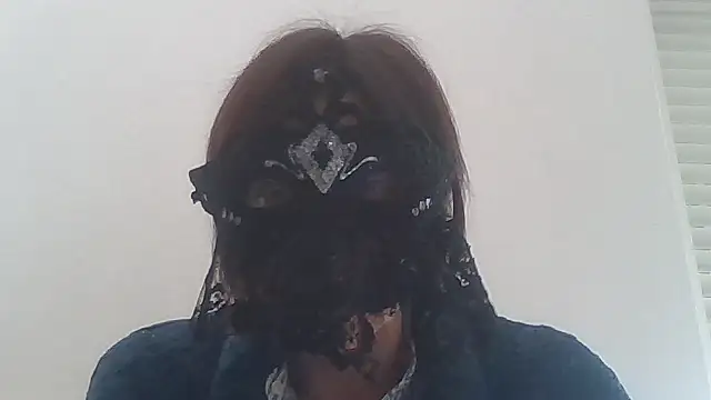 HelenTiAscolta online show from 04/25/26, 02:36