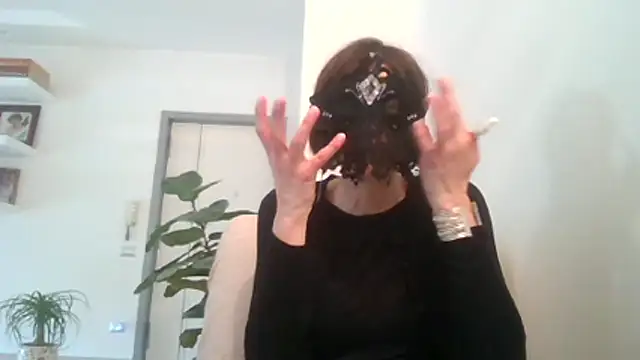 HelenTiAscolta online show from 05/08/26, 01:05