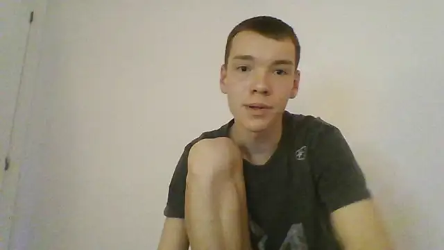 aaron stonee online show from 04/26/26, 08:28