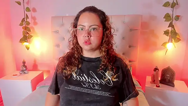 Snapshot of Samantha_Greey_ chatting on 07/08/26, 12:53 Samantha Greey online show from 07/08/26, 12:53