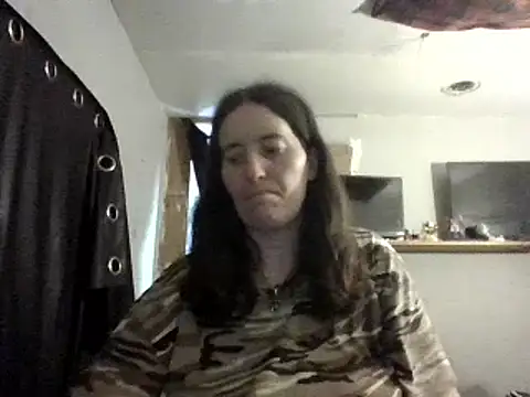 Mini83 online show from 06/05/26, 04:56