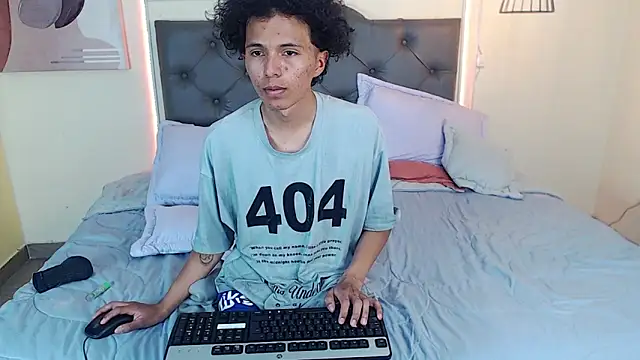 Snapshot of Lubli_thodez chatting on 04/29/26, 05:30 Lubli thodez online show from 04/29/26, 05:30