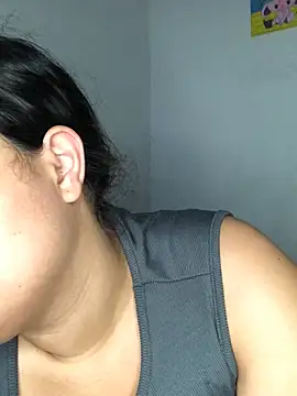 Snapshot of EliVanegas chatting on 05/11/26, 01:00 EliVanegas online show from 05/11/26, 01:00