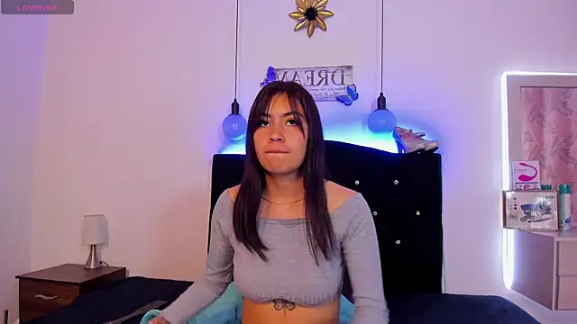 lizz cherry  online show from 05/01/26, 10:14