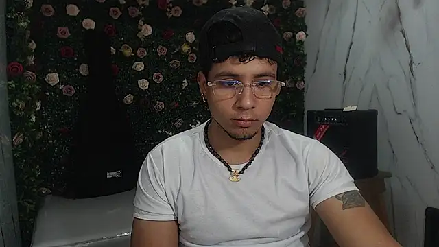 Snapshot of jbarto_ chatting on 05/21/26, 02:46 jbarto online show from 05/21/26, 02:46