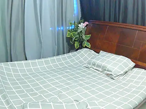 Snapshot of Hannah_Luxxx chatting on 06/02/26, 12:29 Hannah Luxxx online show from 06/02/26, 12:29