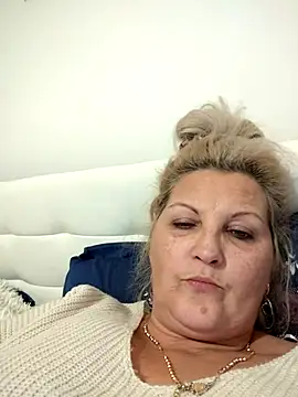 Divineblond online show from 11/28/25, 07:38