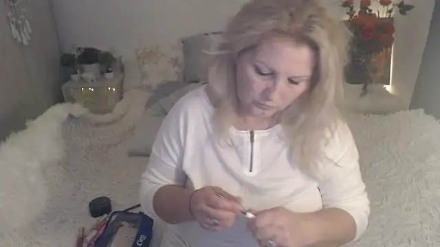 Divineblond online show from 02/23/26, 10:40