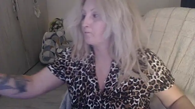 Divineblond online show from 03/06/26, 05:53