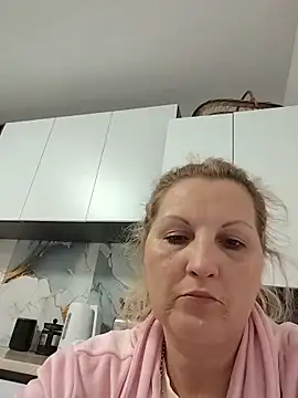 Divineblond online show from 03/18/26, 01:53