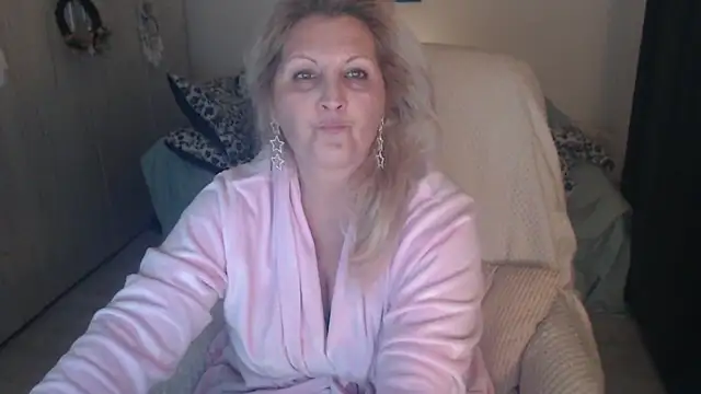 Divineblond online show from 03/23/26, 09:08