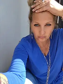 Divineblond online show from 05/15/26, 01:40