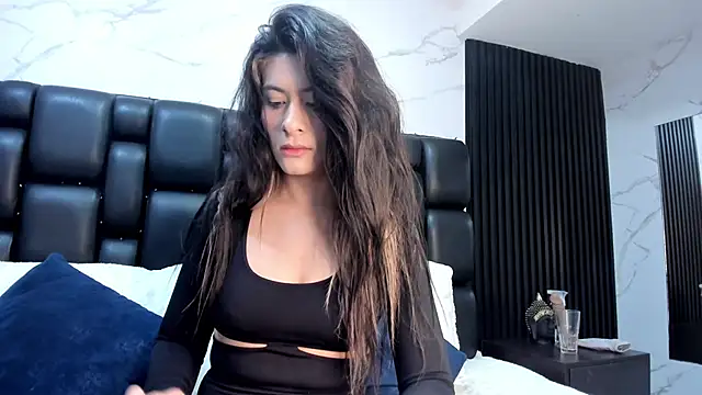 Snapshot of AshleyyHall chatting on 05/14/26, 12:50 AshleyyHall online show from 05/14/26, 12:50