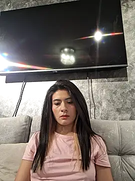 Snapshot of AshleyyHall chatting on 06/14/26, 03:52 AshleyyHall online show from 06/14/26, 03:52