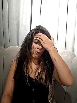 Snapshot of AshleyyHall chatting on 07/19/26, 02:37 AshleyyHall online show from 07/19/26, 02:37