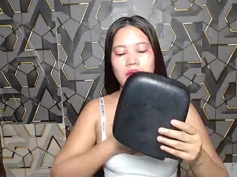 Snapshot of ur_prettychelsie chatting on 06/03/26, 06:35 ur prettychelsie online show from 06/03/26, 06:35