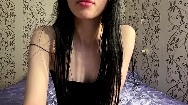 Snapshot of RosamondRuhn chatting on 05/03/26, 11:05 RosamondRuhn online show from 05/03/26, 11:05