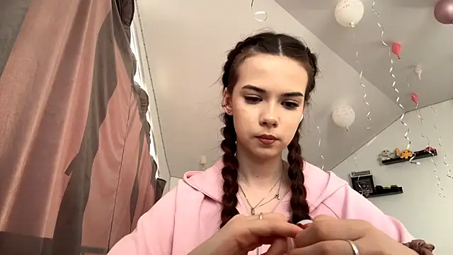 JoellaGrode online show from 05/02/26, 05:18