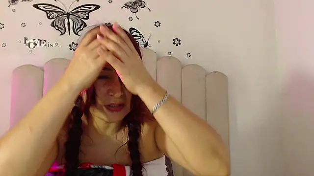 ArtemisaFoxx online show from 04/28/26, 02:22