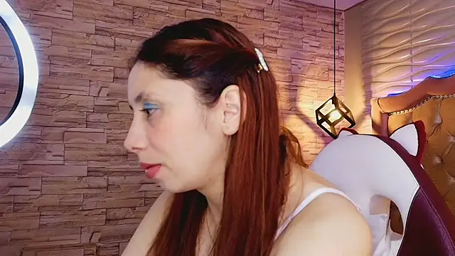Snapshot of stephaniesun_ chatting on 05/04/26, 12:12 stephaniesun online show from 05/04/26, 12:12