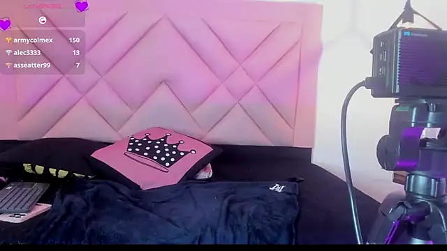isa cute 1 online show from 06/08/26, 01:28