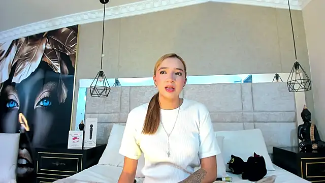 SamaanthaMiller online show from 05/06/26, 08:36