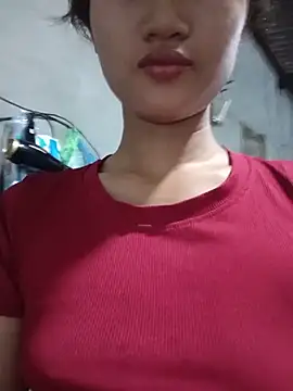 Snapshot of Rosie_LoveUU chatting on 05/18/26, 10:37 Rosie LoveUU online show from 05/18/26, 10:37