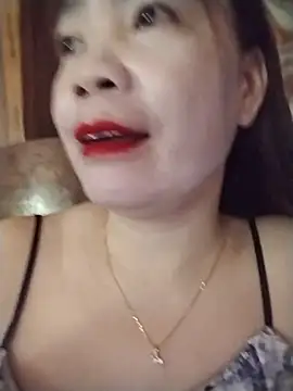 Snapshot of Squirt107 chatting on 07/14/26, 04:06 Squirt107 online show from 07/14/26, 04:06