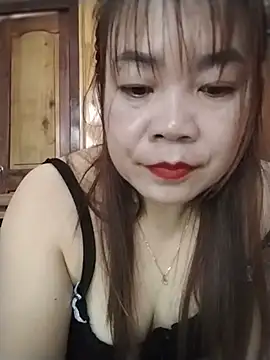 Snapshot of Squirt107 chatting on 07/16/26, 03:23 Squirt107 online show from 07/16/26, 03:23